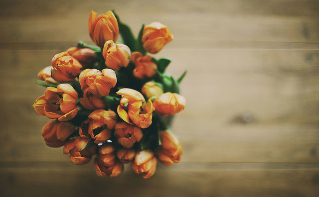 букет оранжевых тюльпанов фото